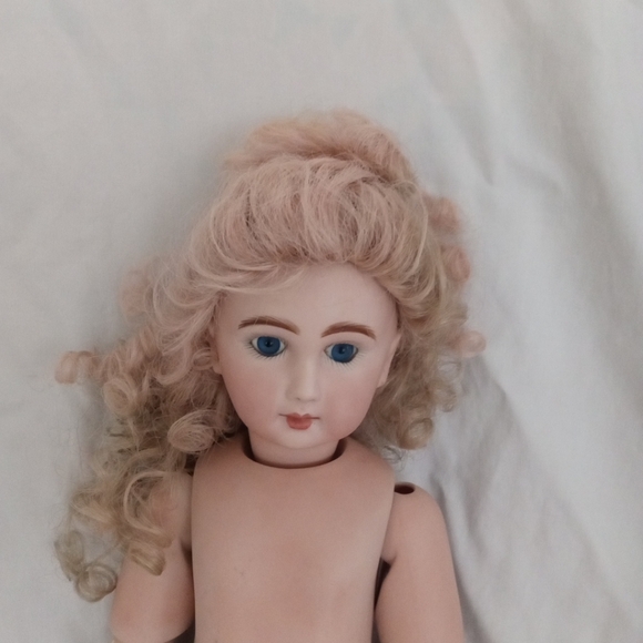 Vintage Artist  Reproduction All Porcelain Jointed Doll - Picture 15 of 16